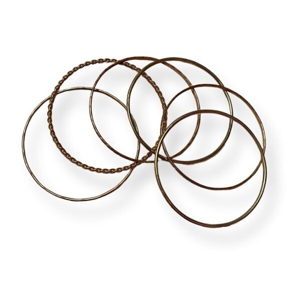 🤯5/$20🤯 NEW Set Of 6 Gold Tone Bangles - Picture 2 of 2